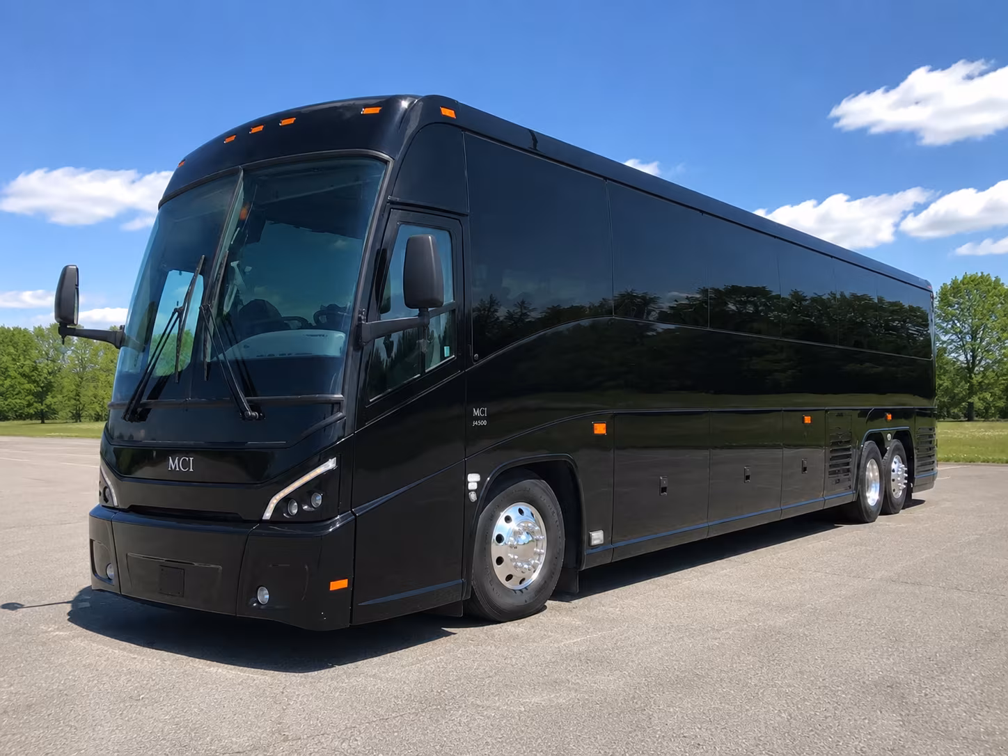charter bus rentals for detroit area trade shows and convention travel