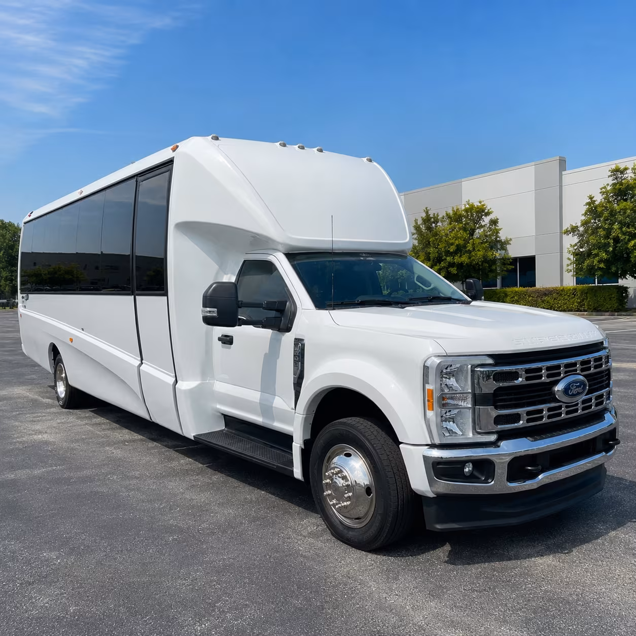 corporate event and conference buses in sterling heights