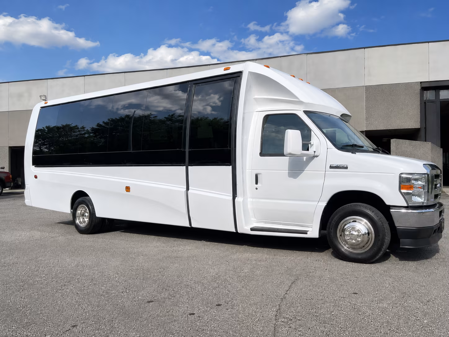 employee shuttle buses for sterling heights companies and corporate campuses