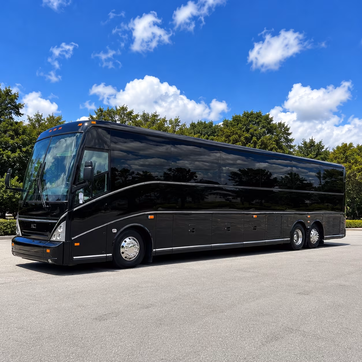 group transportation for defense industry events trade shows in sterling heights