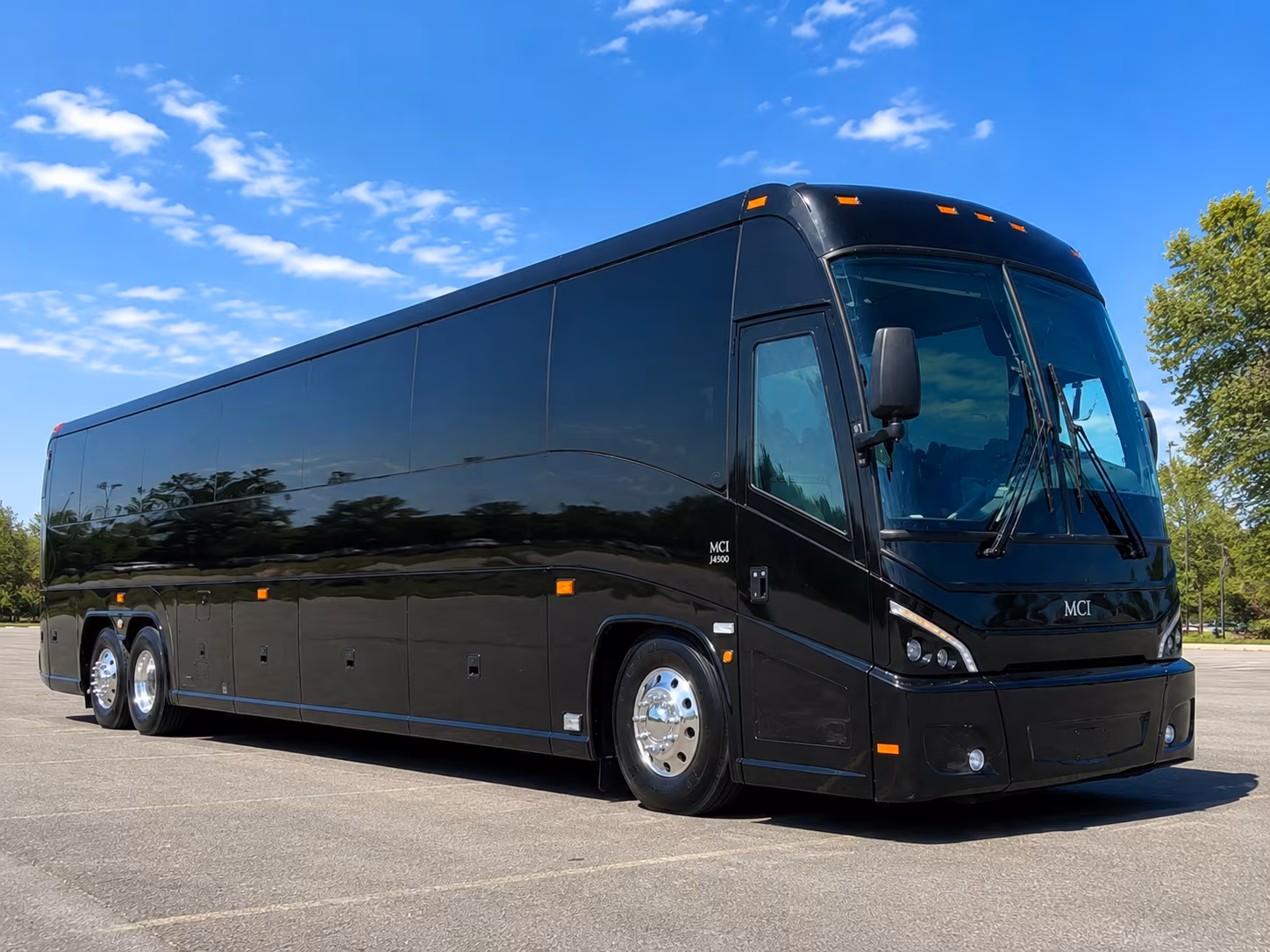 long distance charter bus trips from sterling heights to chicago