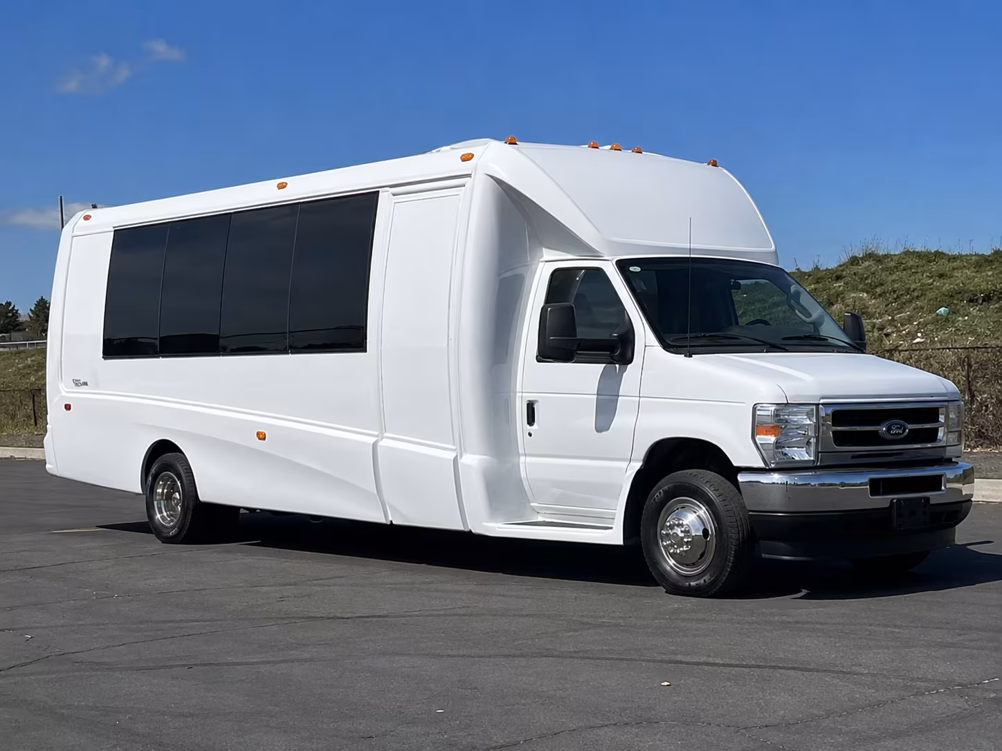 party buses for sterling heights bachelorette and bachelor weekends