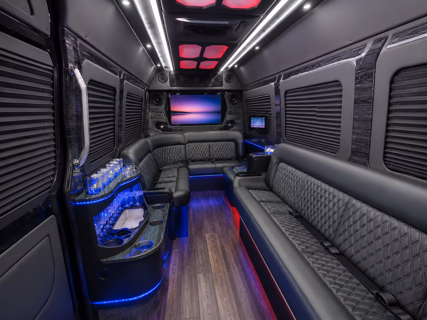 sterling heights 25 passenger party bus