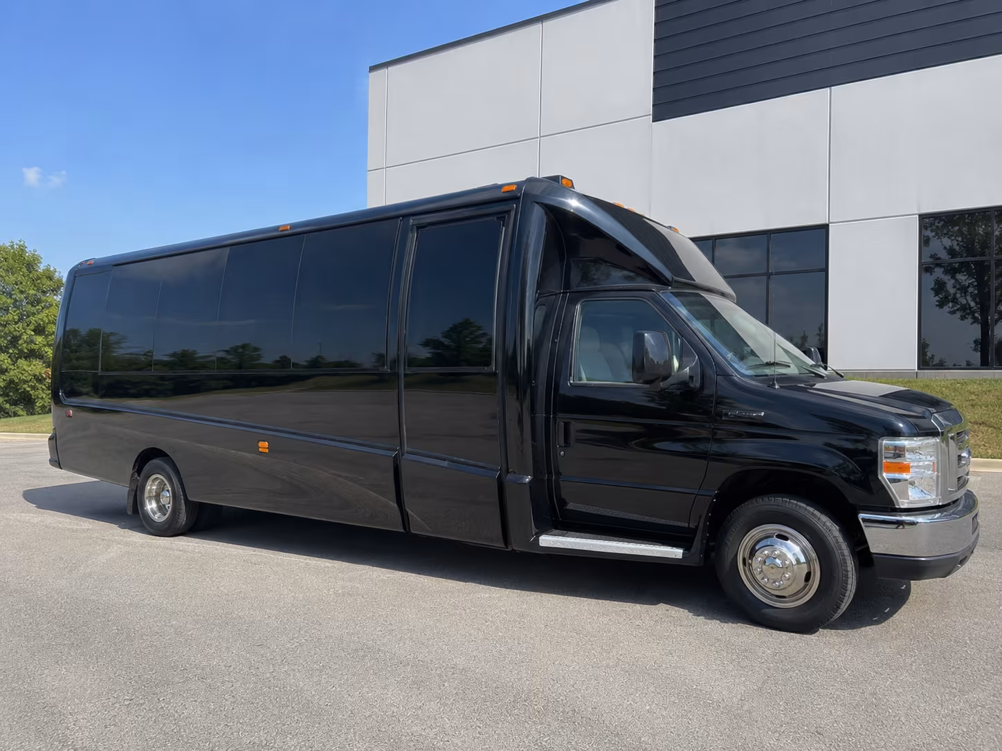 sterling heights sporting event party bus rental